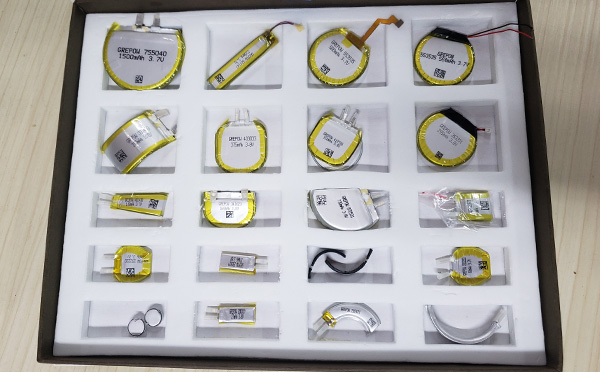 单节锂电池停止放电电压是多少？